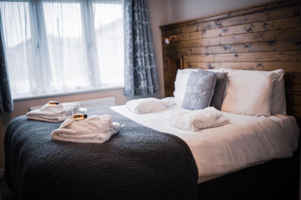 Hotel Warrenwood Country Park à Polegate Extérieur photo