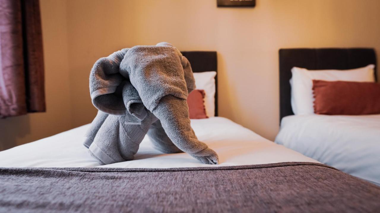 Hotel Warrenwood Country Park à Polegate Extérieur photo